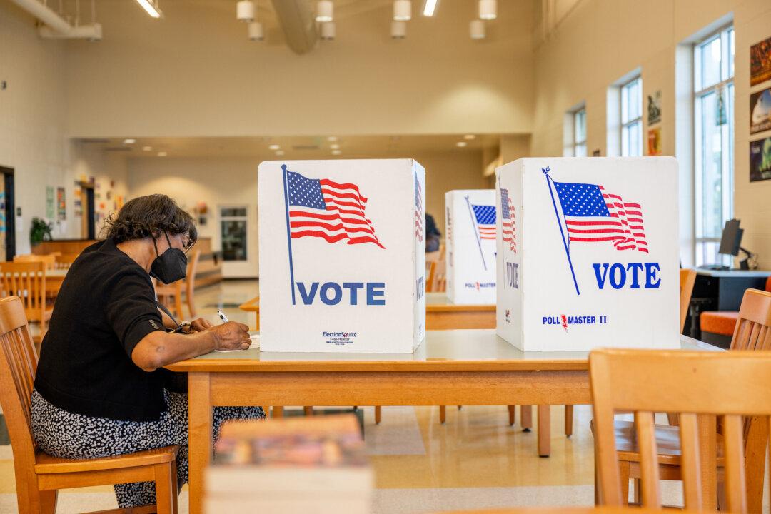 Judges Order Mississippi Polls Stay Open Longer Over Ballot Shortages