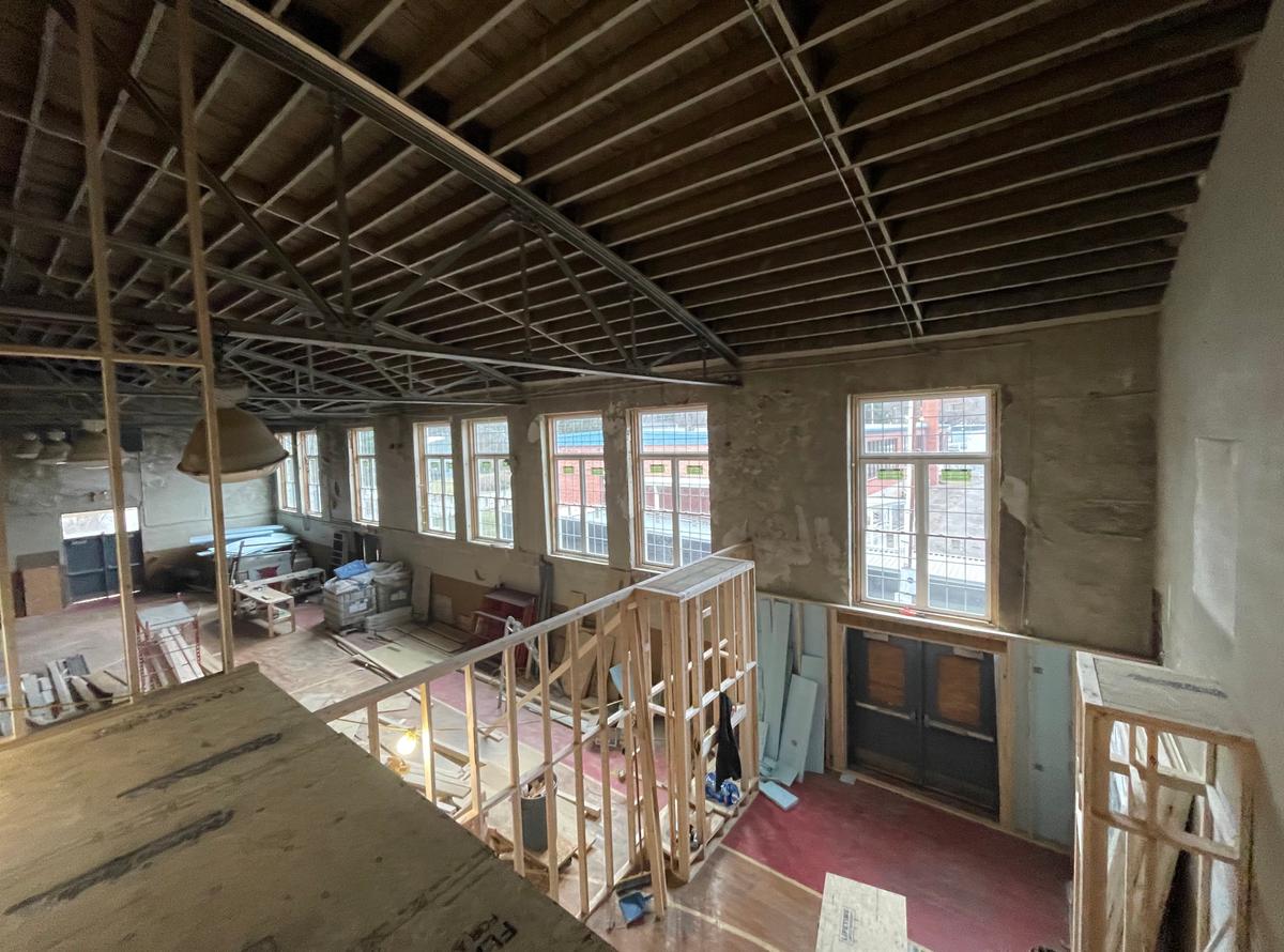The loft before the transformation. (Courtesy of Broadway Properties)