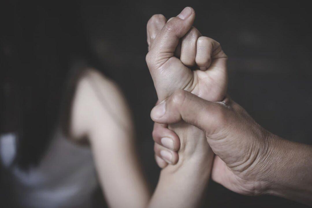 5,000 Domestic Violence Calls to Police Each Week: Assistant Minister