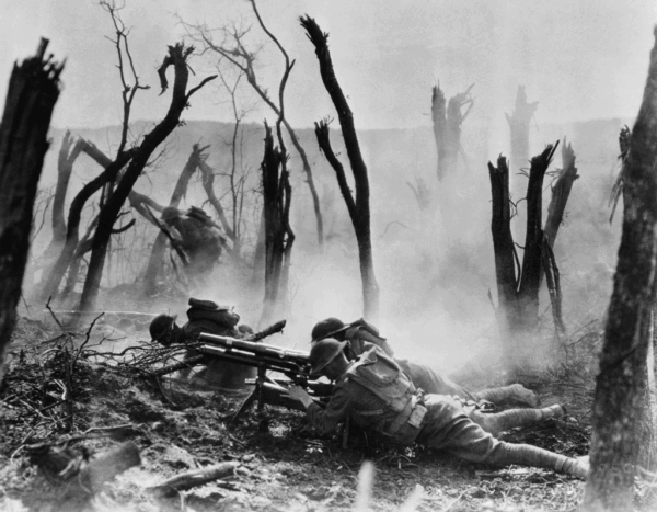 Gun crew during the Battle of the Argonne during an advance against German entrenched positions,1918. Department of Defense. (Public Domain)