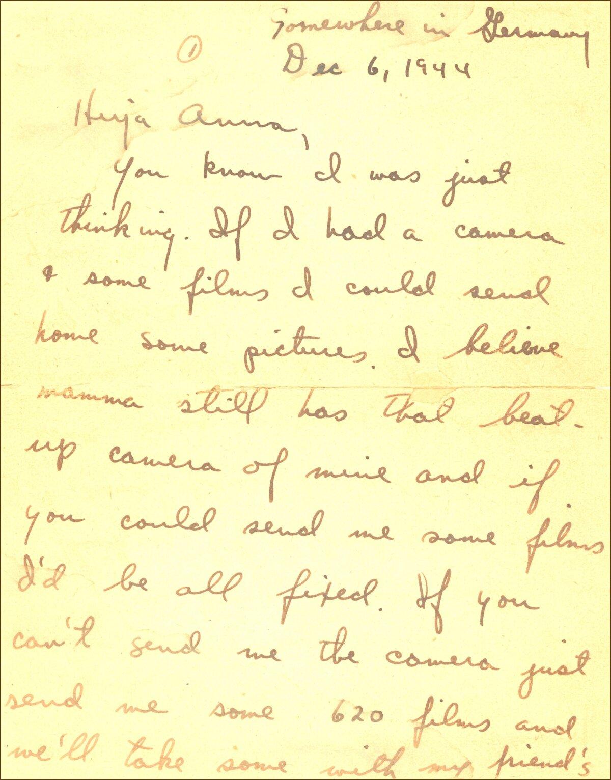 Page one of a letter Critelli wrote to his sister, Anna, dated December 6, 1944, from "Somewhere in Germany," and the envelope it was mailed in. （Courtesy of Dominick Critelli）