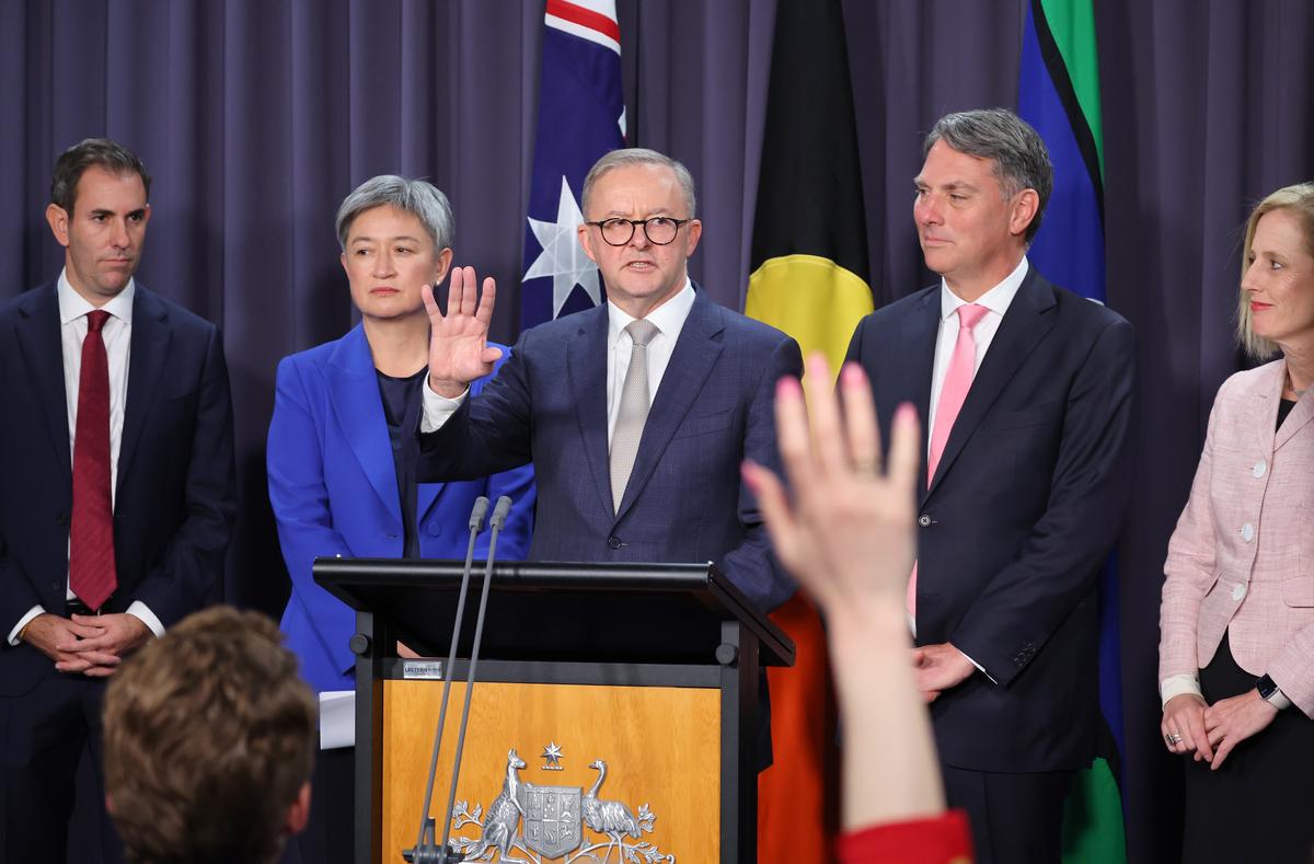 Australian Government Issues Temporary Visas to Israelis, Palestinians