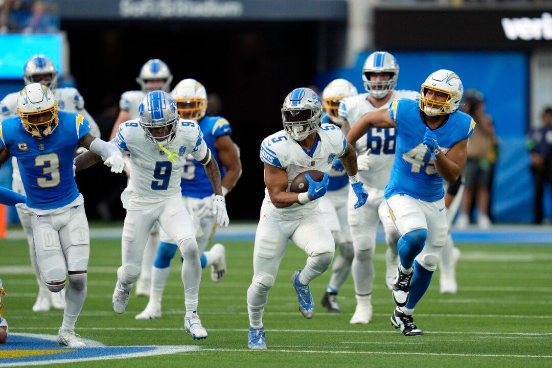 Lions Beat Chargers 41–38 on Patterson’s Last-Second Field Goal