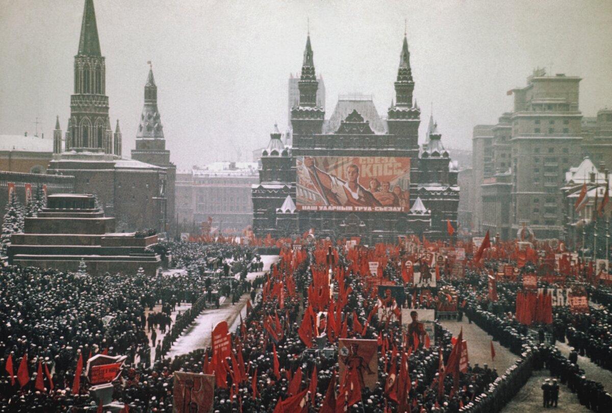 A parade taking place in Red Square, Moscow, former Soviet Union, circa 1975. (Express/Archive Photos/Getty Images)
