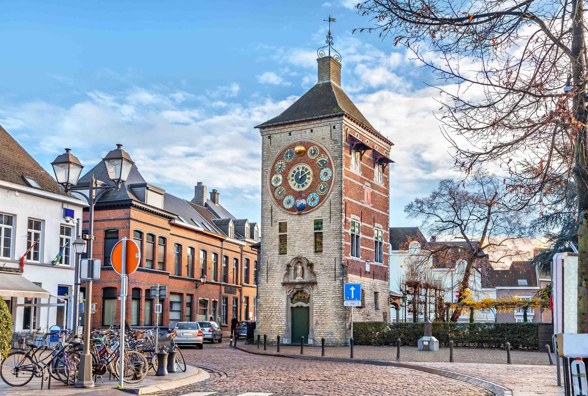 The Zimmer tower stands in a picturesque square in Lier, Belgium. (Sergey Dzyuba/Shutterstock)