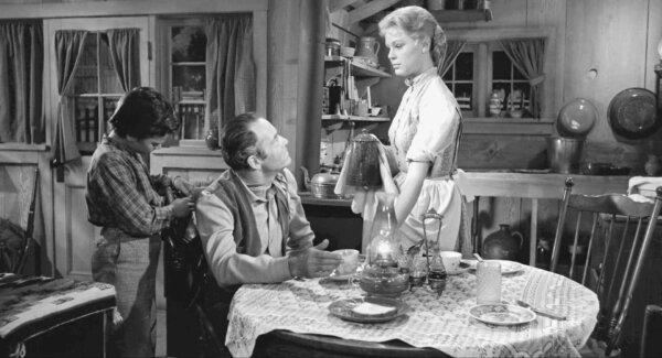 Morgan Hickman (Henry Fonda) and Nona Mayfield (Betsy Palmer), in "The Tin Star." (Paramount Pictures)