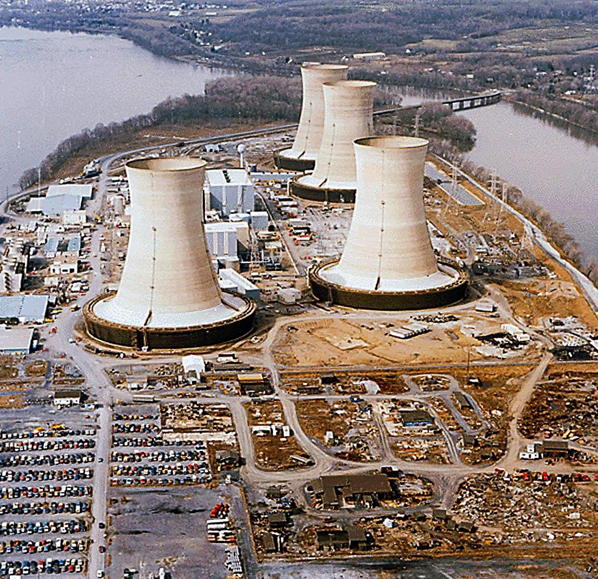 A view of the Three Mile Island nuclear power plant near Harrisburg, Pa., on April 11, 1979. (THE NATIONAL ARCHIVES/AFP via Getty Images)