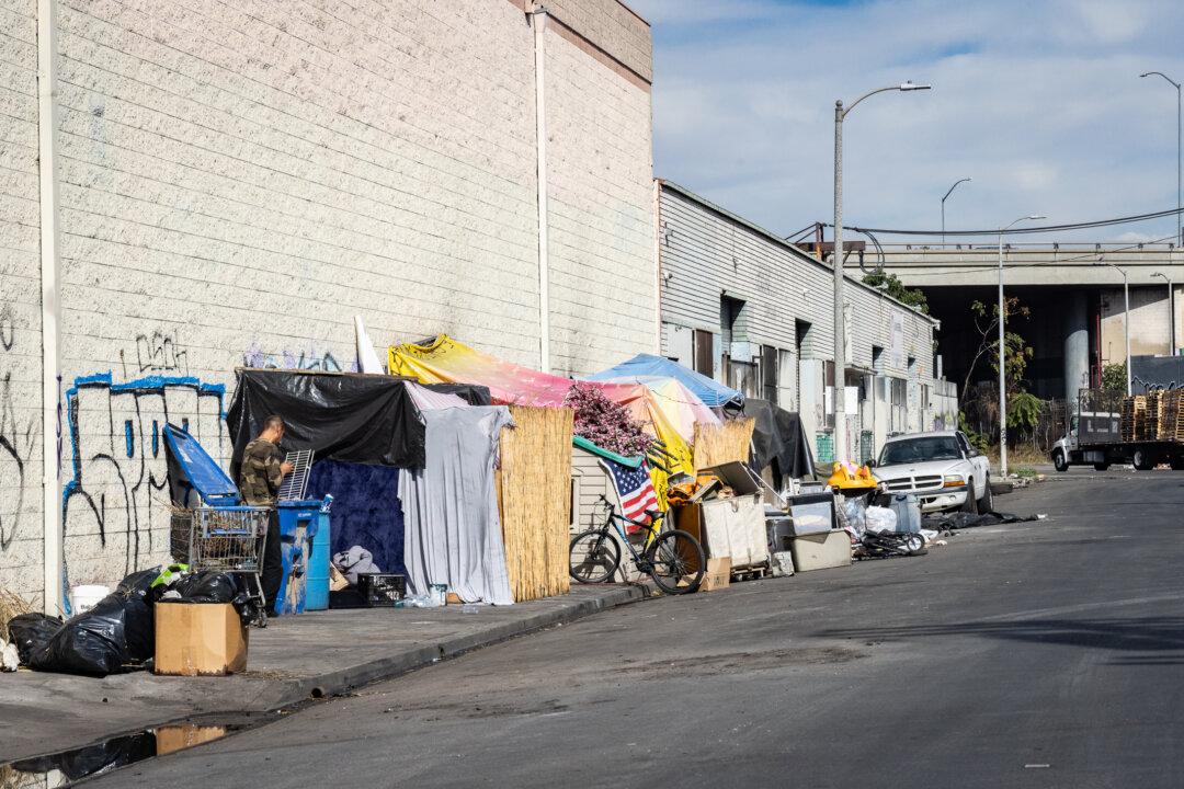California, Oregon Lead the Nation in Homelessness