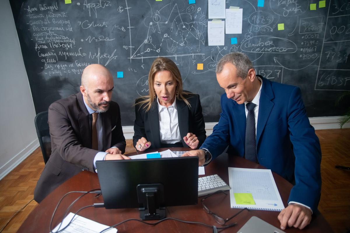 One in a Million—Relationship Investing (27)