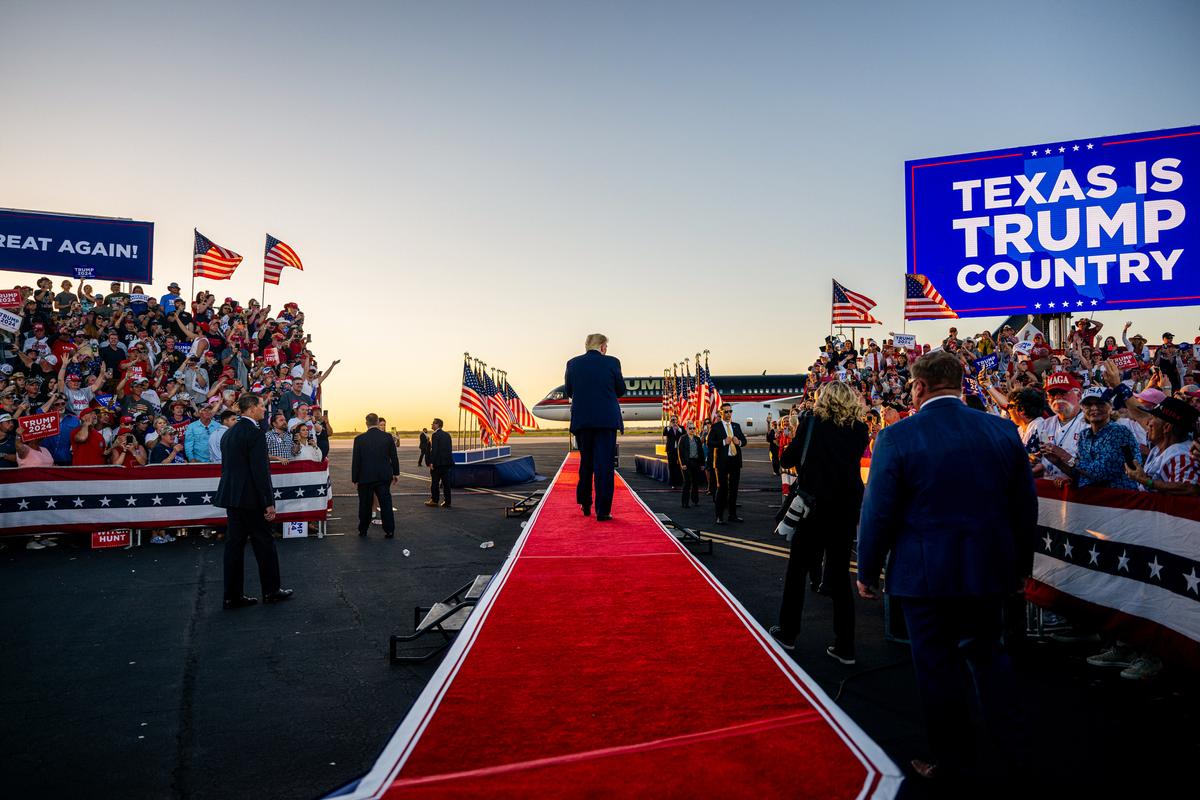  Former President Donald Trump exits after speaking at a rally at the Waco Regional Airport in Waco, Texas, on March 25, 2023. (Brandon Bell/Getty Images)