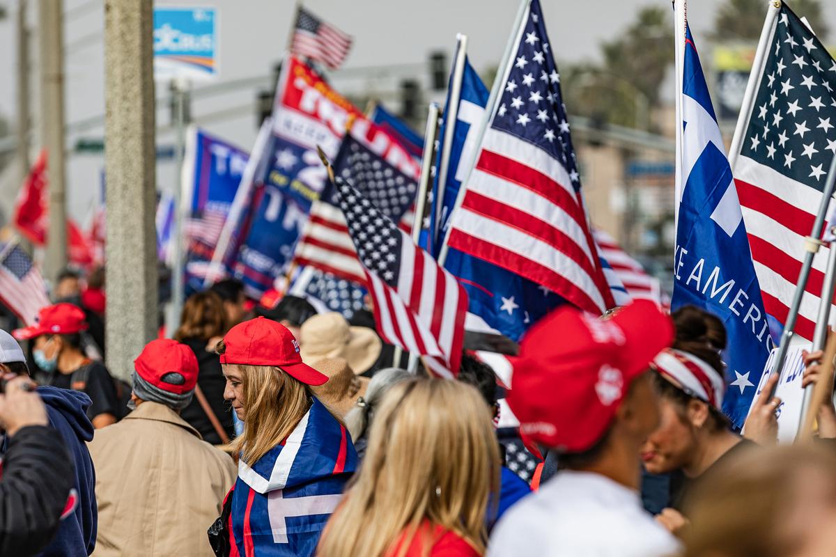 Demonstrators partake in the "Stop the Steal" rally, in Huntington Beach, Calif., on Jan 6, 2021. (John Fredricks/The Epoch Times)