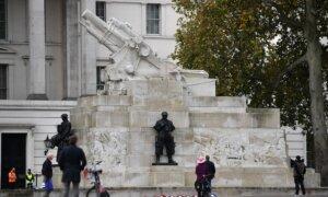 Met Police: Pro-Palestinian Protesters Climbing on War Memorial Wasn’t Illegal