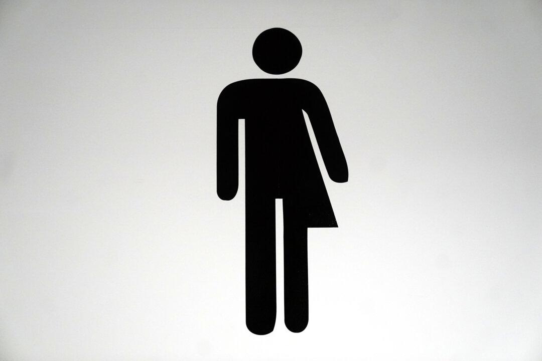 Founder of Endometriosis Charity Claims Condition Is Not Gynaecological