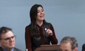 Montreal-Area Mayor Receives Death Threats Over Plan to Cull Deer in Local Park