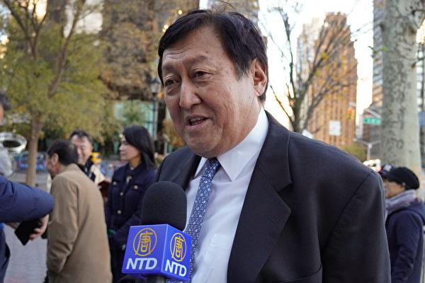 Kwang S. Kim, president of the Korean American Association of Greater New York (KAAGNY), participates in the protest against the CCP’s forced repatriation of North Korean defectors near the U.N. headquarters in New York on Nov. 14, 2023. (Lin Yijun/The Epoch Times)