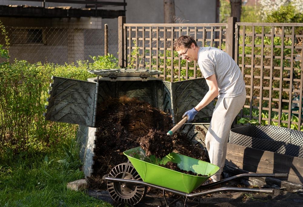 Fall is the time to add manure and amendments to your garden soil. (Kaca Skokanova/Shutterstock)