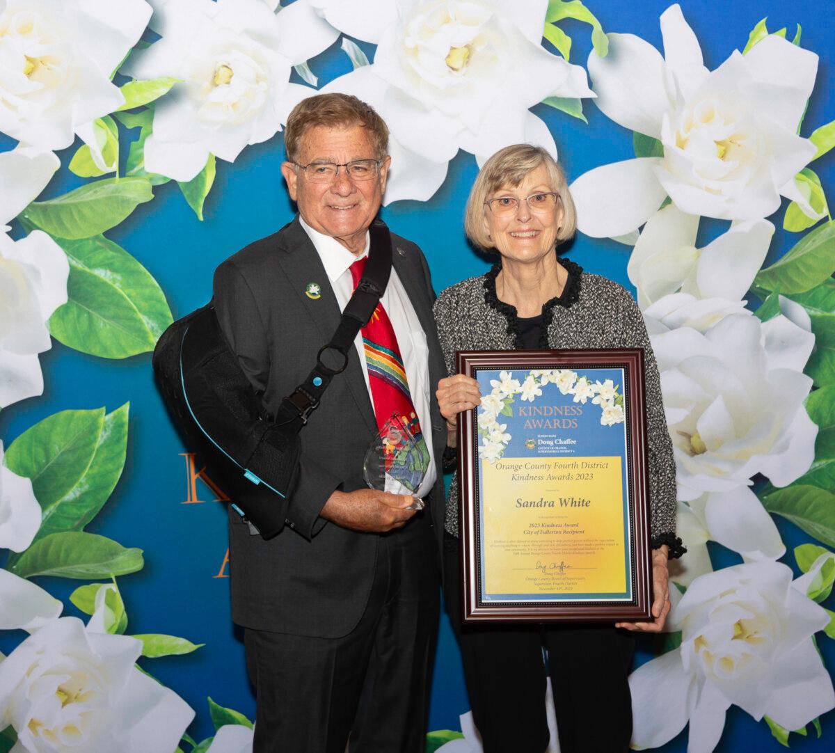 Sandra White receives a Kindness Award in Buena Park, Calif., on Nov. 13, 2023. (Courtesy of Donna Edman Photography)