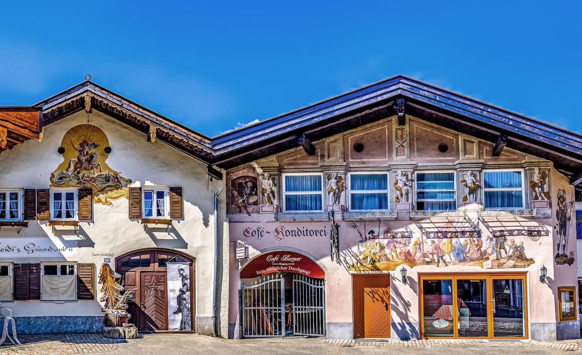 Famous historic buildings decorated in colorful frescos in Mittenwald, Germany. (FooTToo/Shutterstock)