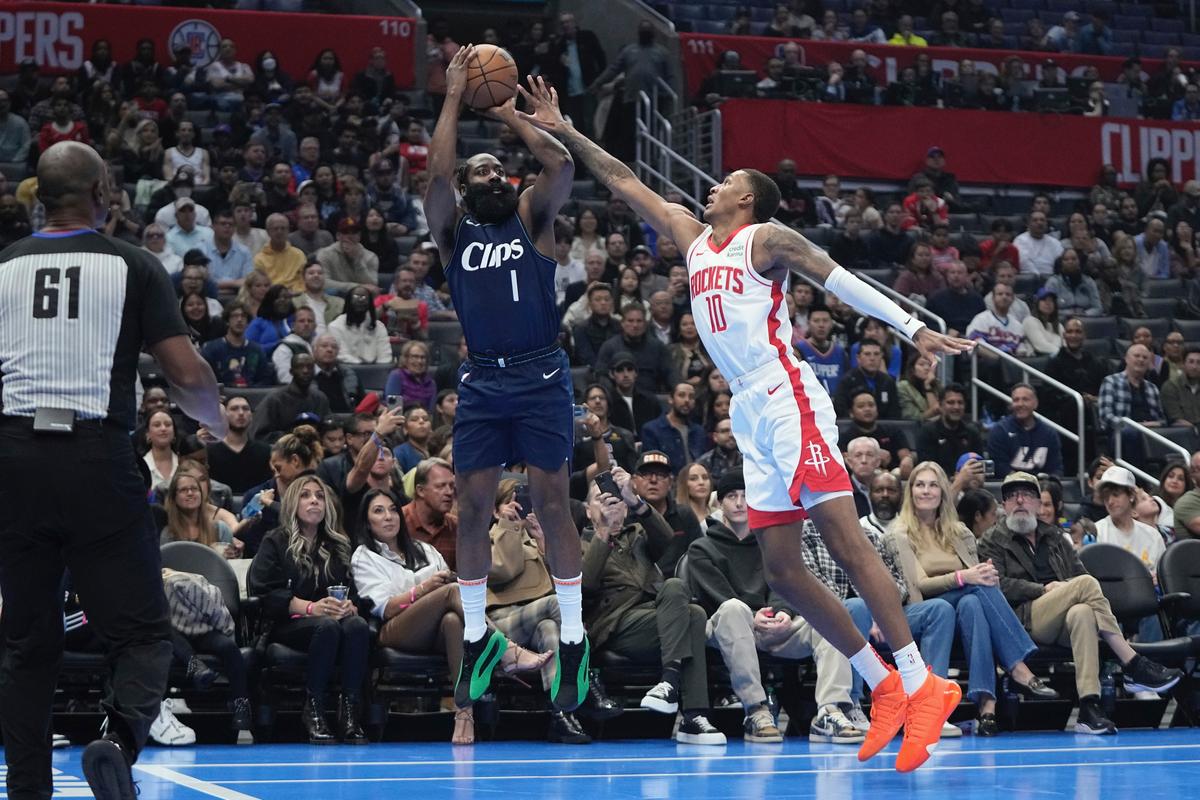 James Harden’s Tiebreaking 4-point Play Snaps Clippers’ 6-game Skid, Beats Rockets 106–100