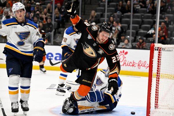 Anaheim Ducks center Mason McTavish (23) celebrates after scoring against St. Louis Blues goaltender Joel Hofe during the second period of an NHL hockey game in Anaheim, Calif., on Nov. 19, 2023. (Alex Gallardo/AP Photo)