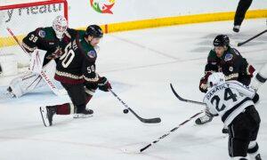 Moore Scores Twice as Kings Extend Road Winning Streak With 4–1 Victory Over Coyotes