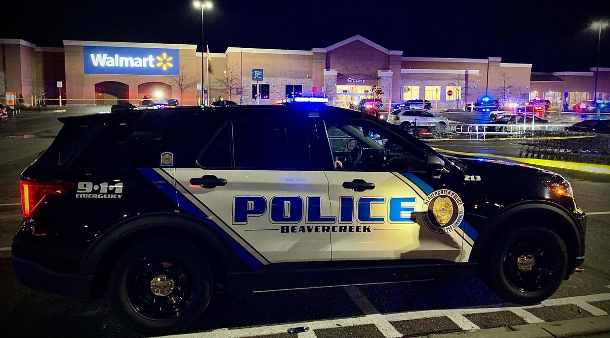 Shooter Wounds 4 in Ohio Walmart Store Before Killing Himself, Police Say