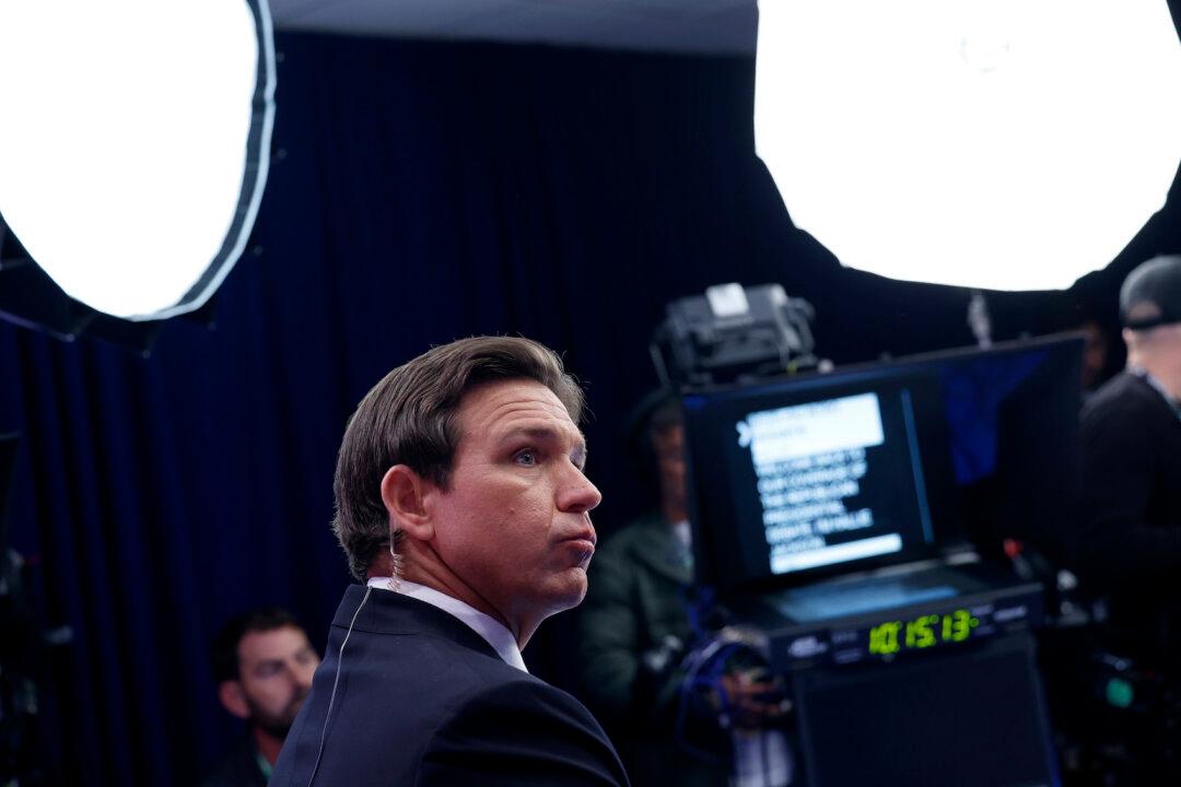 DeSantis Dismisses Doubters, Warns Against Underestimating His Campaign