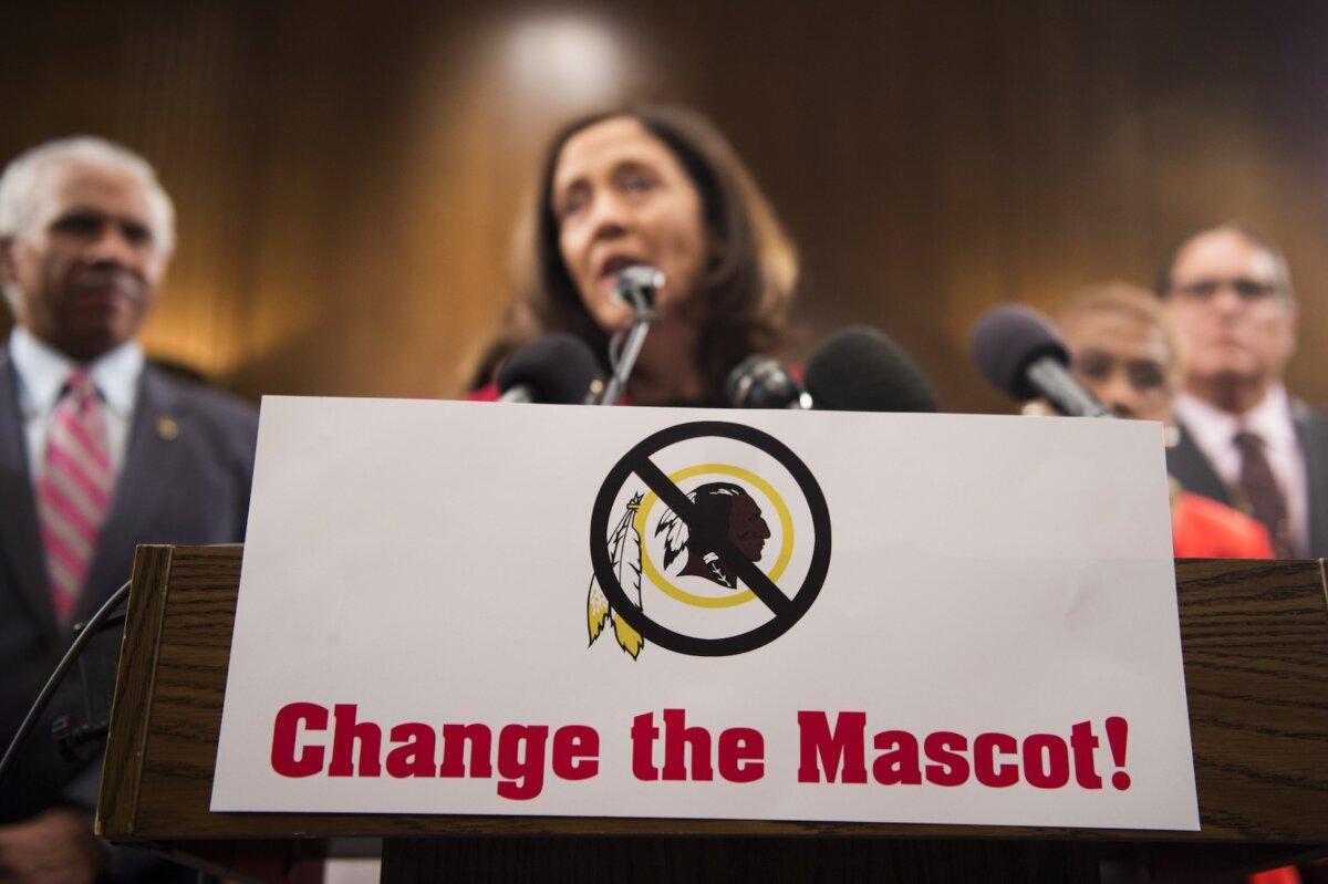 U.S. Senator Maria Cantwell (D-Wash.) speaks about the "Change the Mascot" campaign during a press conference with Oneida Indian leaders on Capitol Hill in Washington on Sept. 16, 2014. (Saul Loeb/AFP via Getty Images)