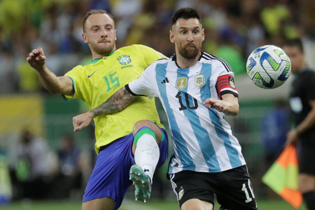 Messi’s Argentina Beats Brazil in World Cup Qualifying Game Delayed by Crowd Violence