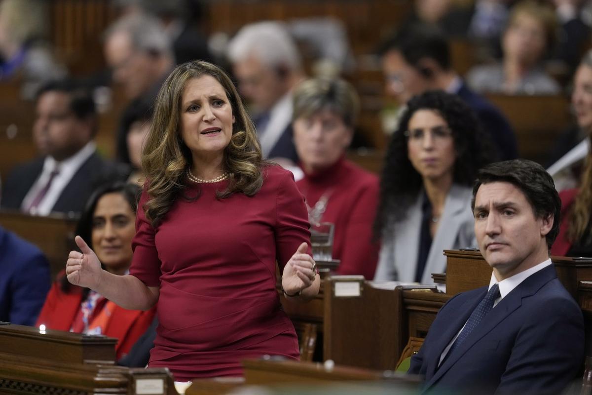 Federal Government Posts $8.2 Billion Deficit Between April and September This Year