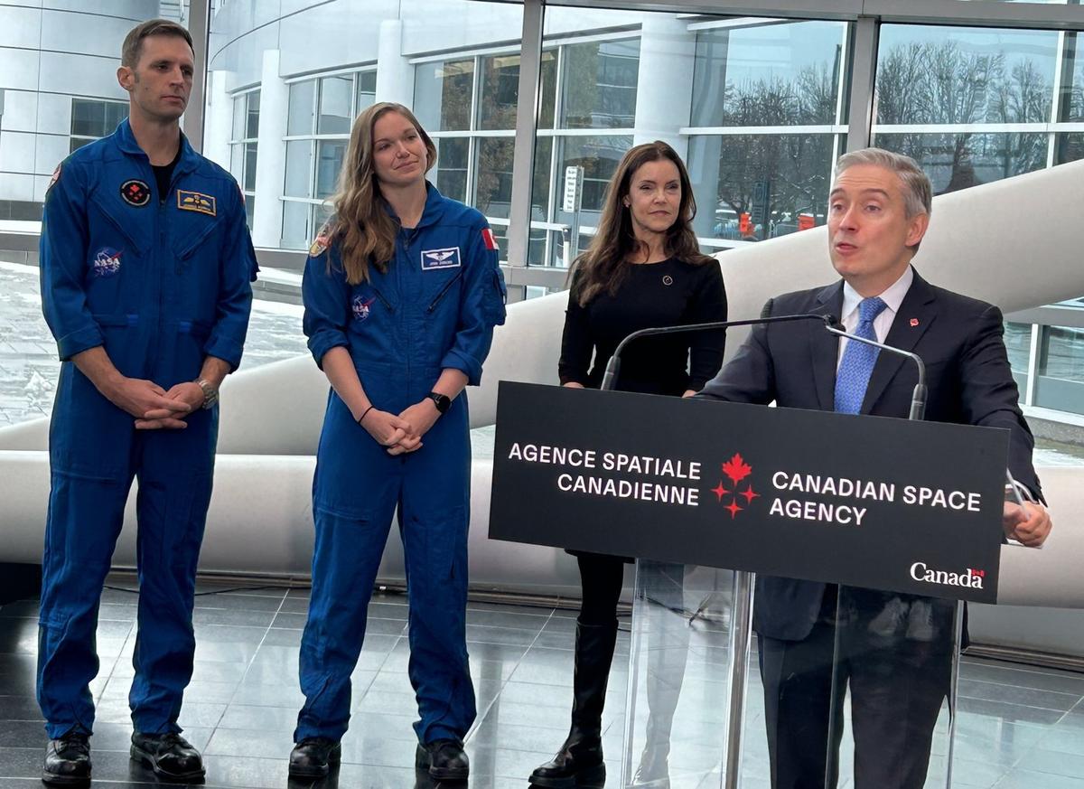 Canadian Astronaut Kutryk Bound for Space Station, Colleague to Back up Moon Flight