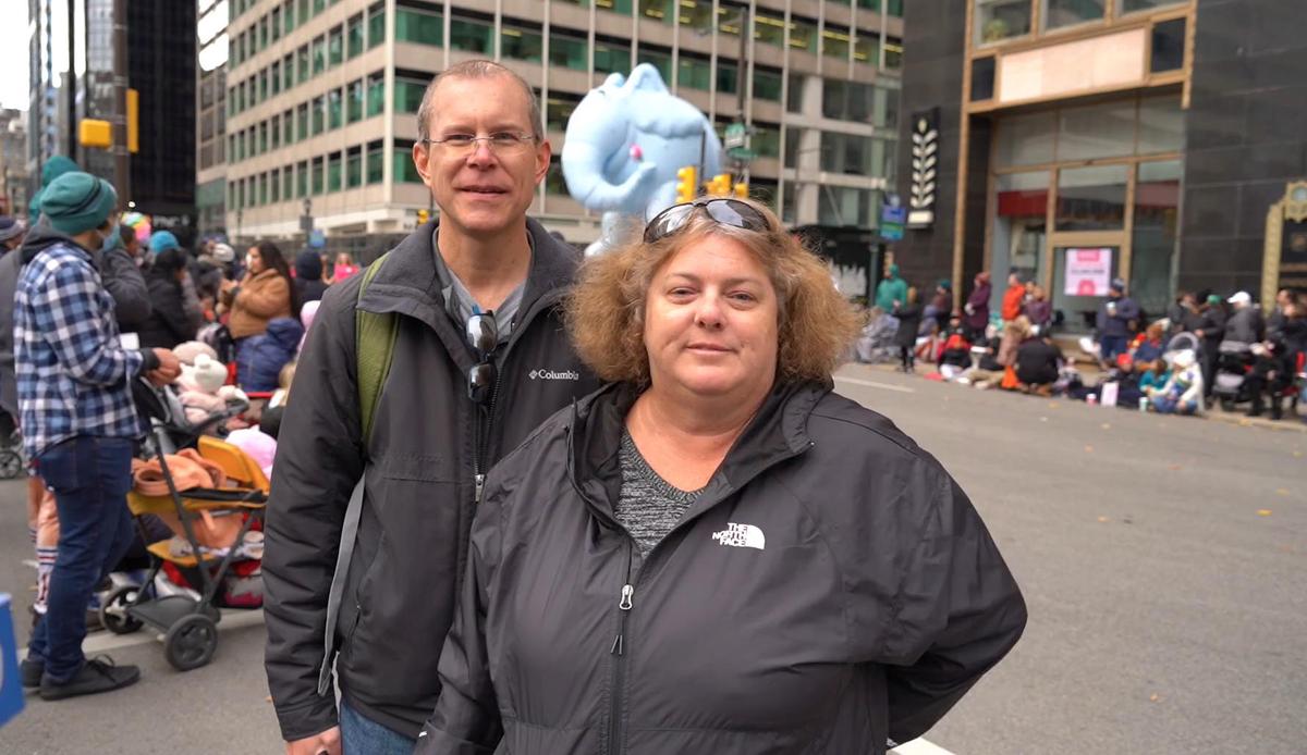 Missouri couple Ryan and Lindy O'Rourke drove 16 hours to Philadelphia to watch their daughter who participated in the Philadelphia Thanksgiving Day Parade on Nov. 23, 2023. (William Huang/The Epoch Times)