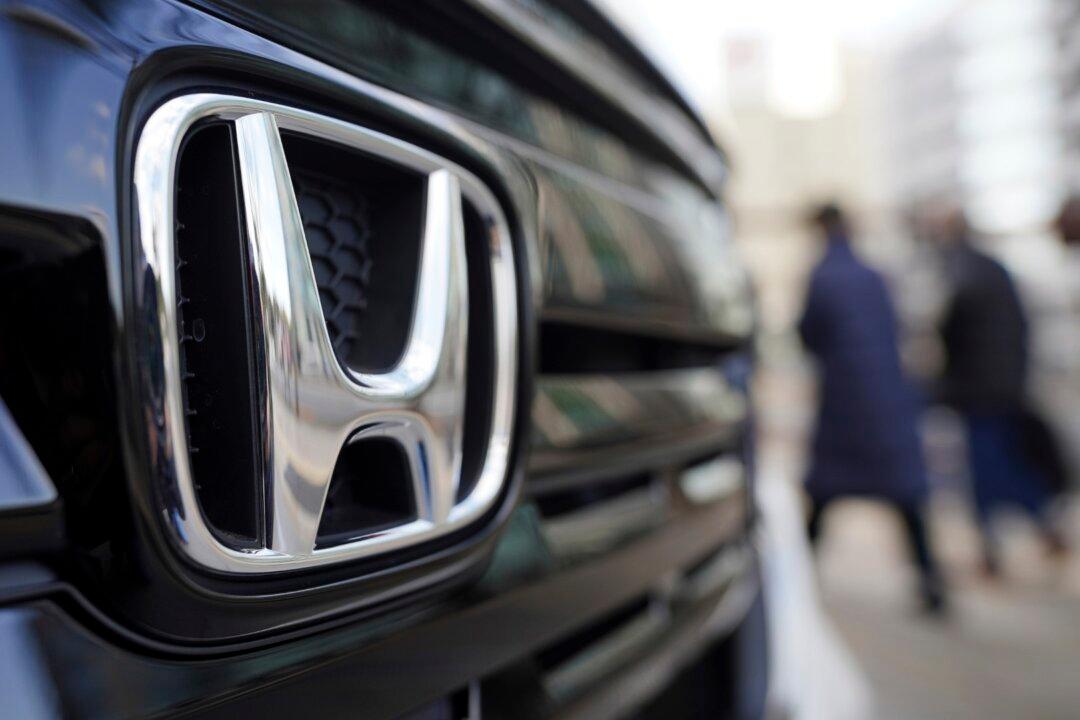Honda Recalls Select Accords and HR-Vs Over Missing Piece in Seat Belt Pretensioners