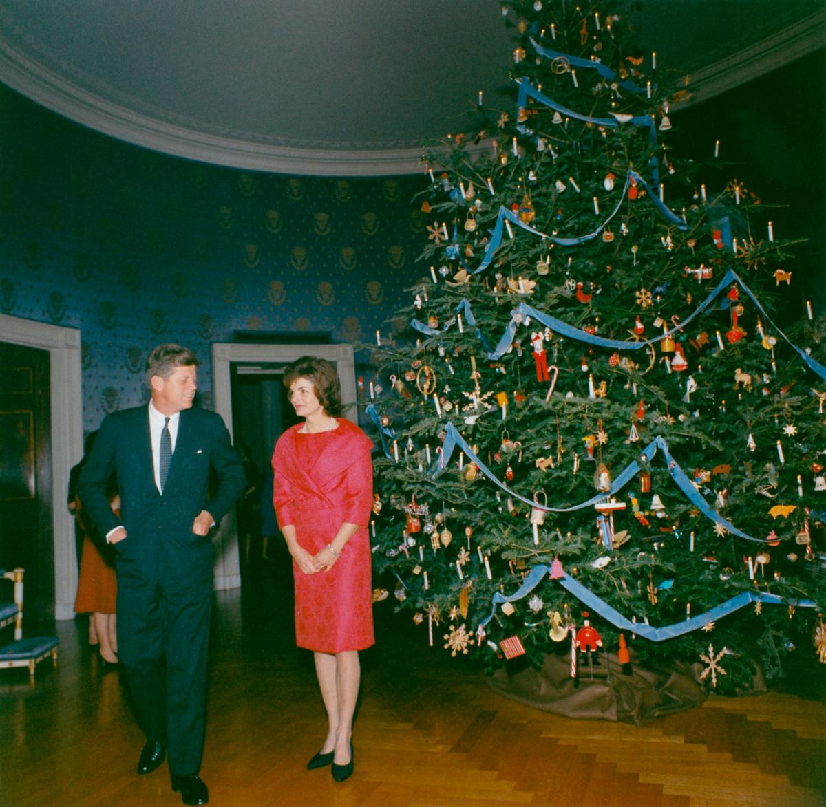 First lady Jacqueline Kennedy and her “Nutcracker Suite” themed Christmas tree, 1961, featuring ornamental toys, birds, and angels modeled after Tchaikovsky's "Nutcracker" ballet. (Robert Knudsen/John F. Kennedy Presidential Library and Museum)