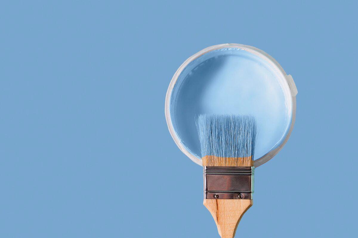 The first Color of the Year, in 2000, was Cerulean Blue. (LARISA DUKA/Shutterstock)