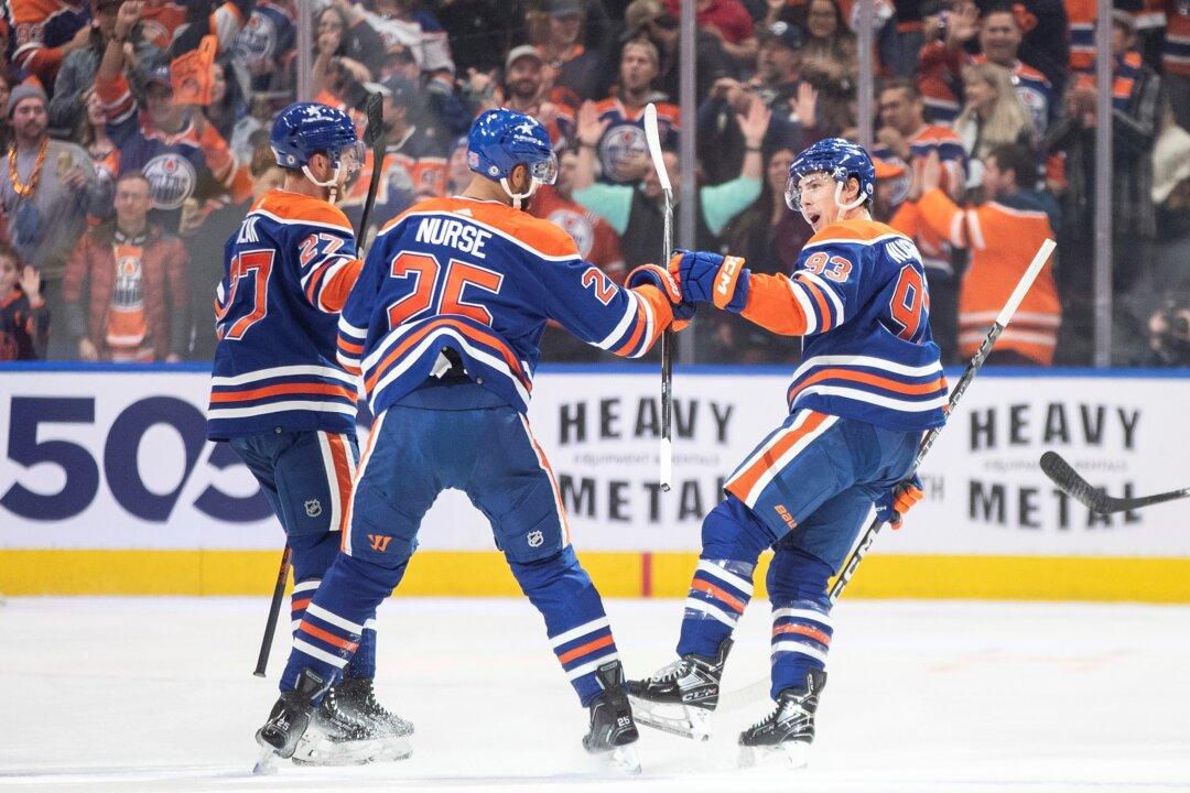 Connor McDavid Has Goal and 4 Assists in Oilers' 8–2 Victory Over Ducks