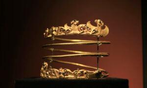 Dutch Museum Sends Crimean Treasures to Kyiv After Legal Tug-of-War Between Russia, Ukraine