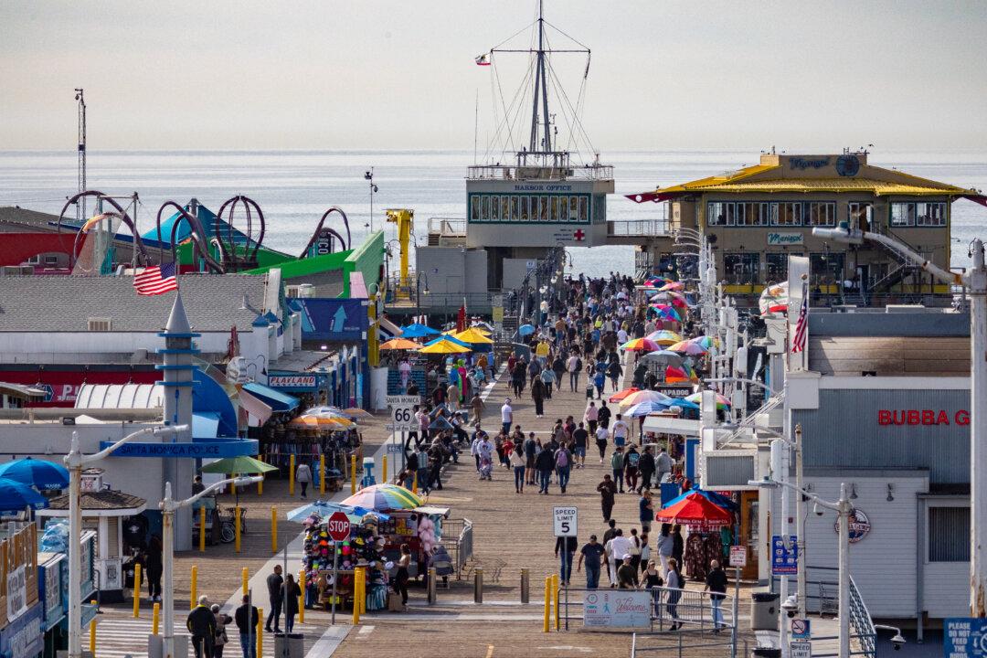 Southern California Officer Fatally Shoots Man Who Allegedly Attacked Him With a Knife