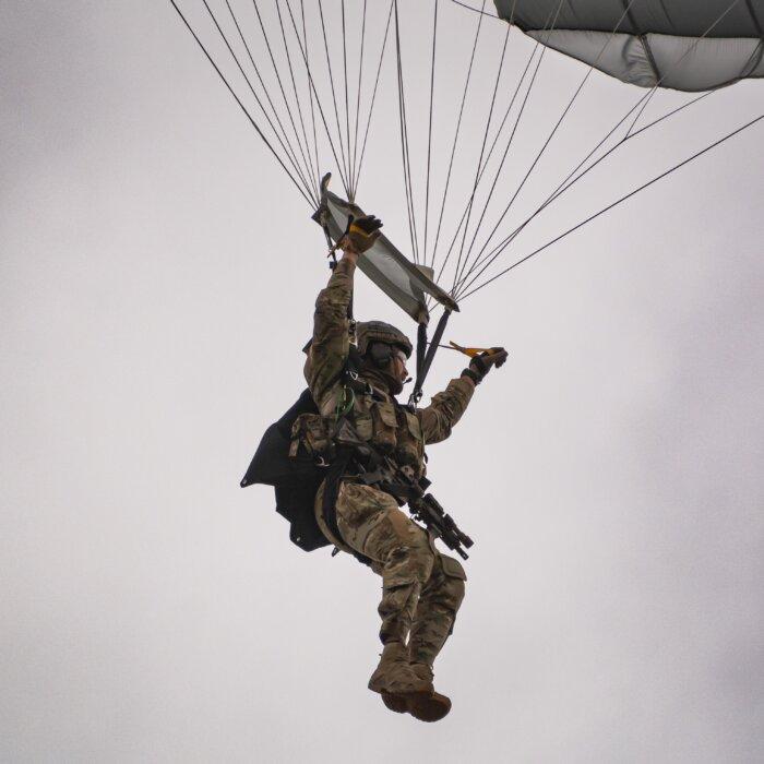 Ex-Defence Minister’s Son Dead After Parachute Incident