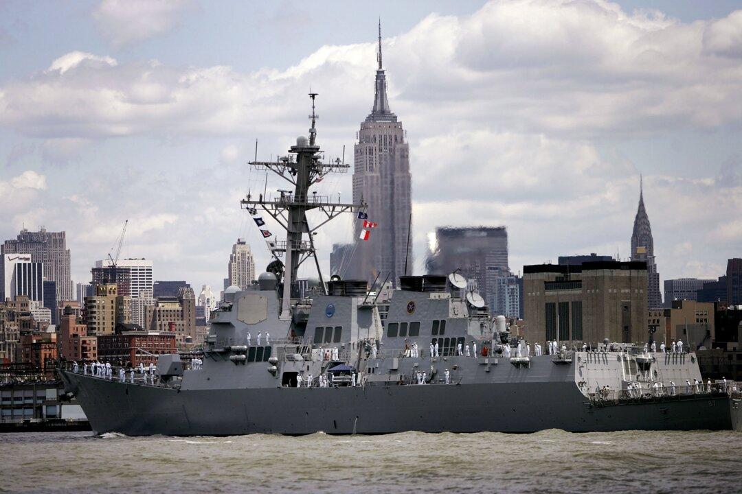 Pentagon Says Ballistic Missiles Fired From Yemen Weren’t Targeting US Warship or Rescued Merchant Vessel