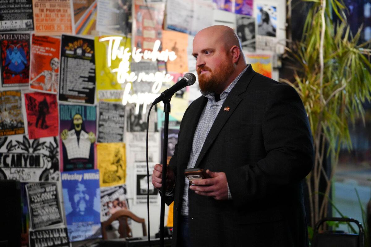 Zach Shrewsbury, among three Democrats seeking retiring Sen. Joe Manchin's Senate seat in West Virginia's May 14 primaries, speaks during his campaign launch in Morgantown on Nov. 29, 2023. (Madalina Vasiliu/The Epoch Times)
