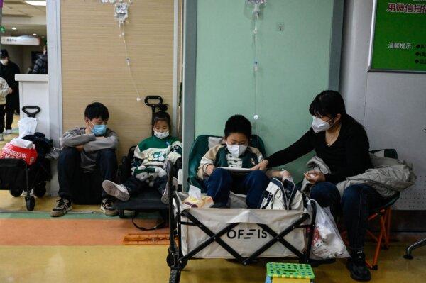  Children receive a drip at a children's hospital in Beijing on Nov. 23, 2023. (Jade Gao/AFP via Getty Images)