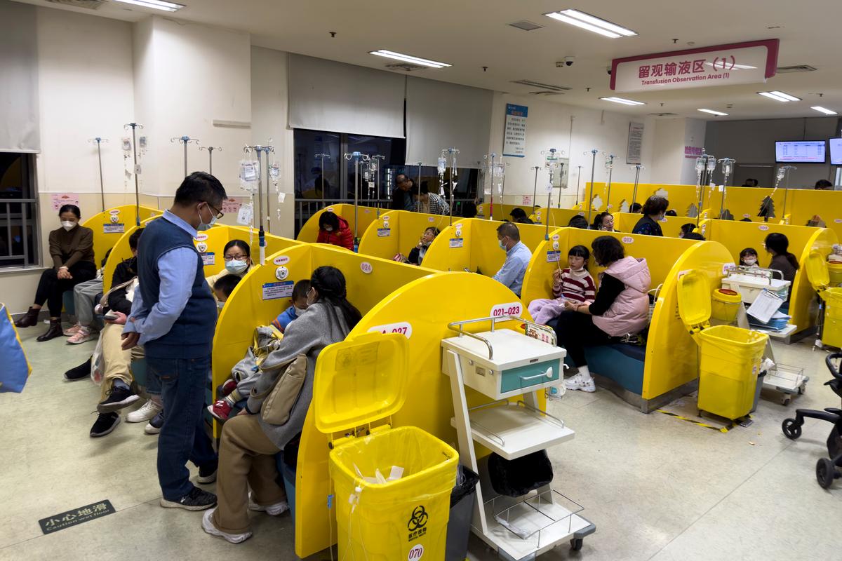 China Approves 5 New COVID-19 Vaccines for ‘Emergency Use’ Amid Worsening Pneumonia Outbreak