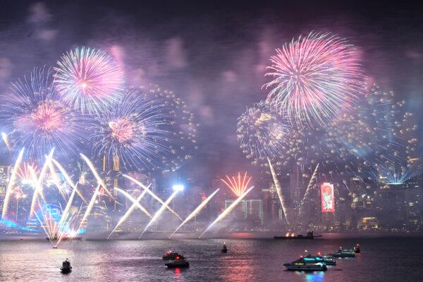  Fireworks explode over Victoria Harbour to celebrate the new year in Hong Kong on Jan. 1, 2024. (Peter PARKS / AFP)