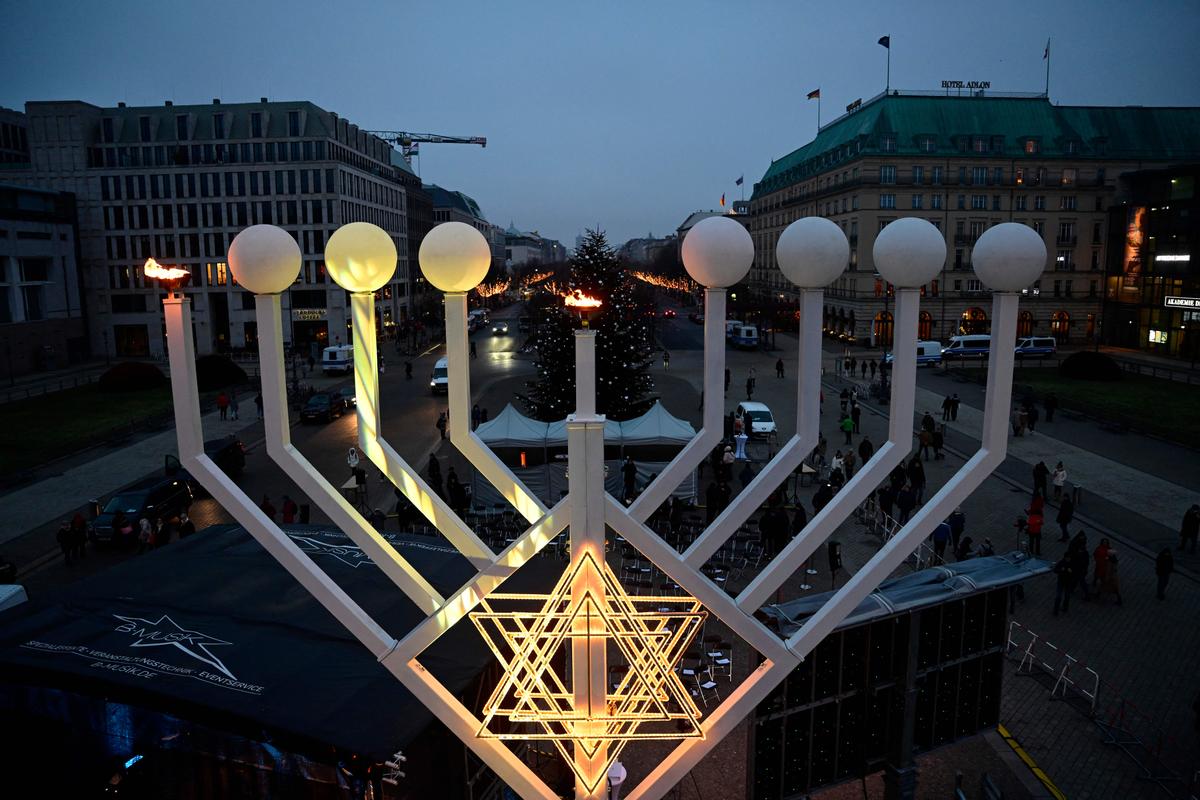 Moncton City Hall Won’t Display Menorah for First Time in 20 Years: Jewish Community President