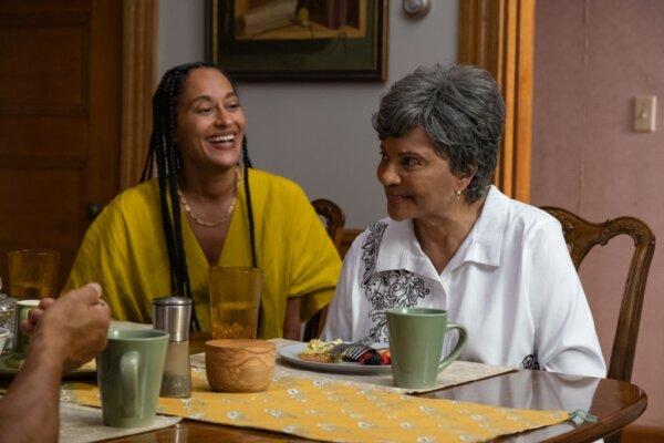 Lisa Ellison (Tracee Ellis Ross, L) and Agnes Ellison (Leslie Uggams), in “American Fiction.” (Amazon, MGM Studios)