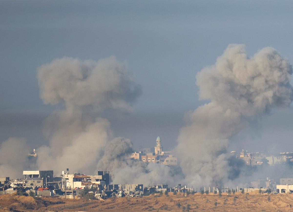 Israel Expands Ground Offensive Across Gaza