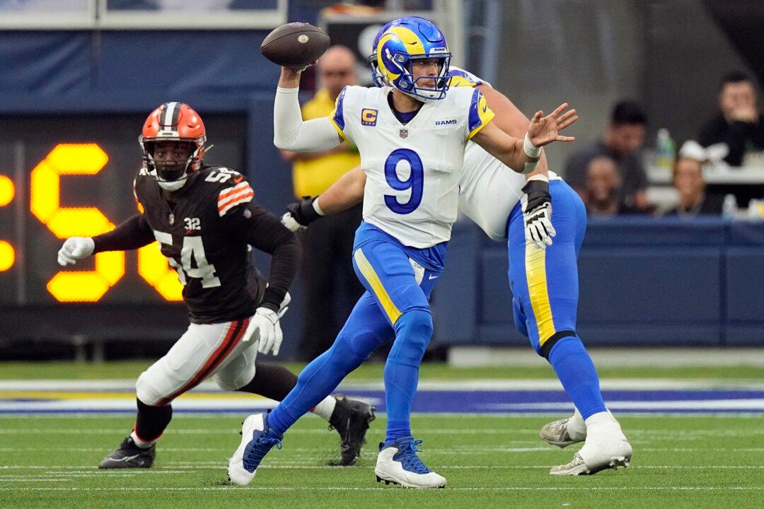 Matthew Stafford’s 3 TD Passes Lead Rams to 3rd Straight Win, 36–19 Over Browns