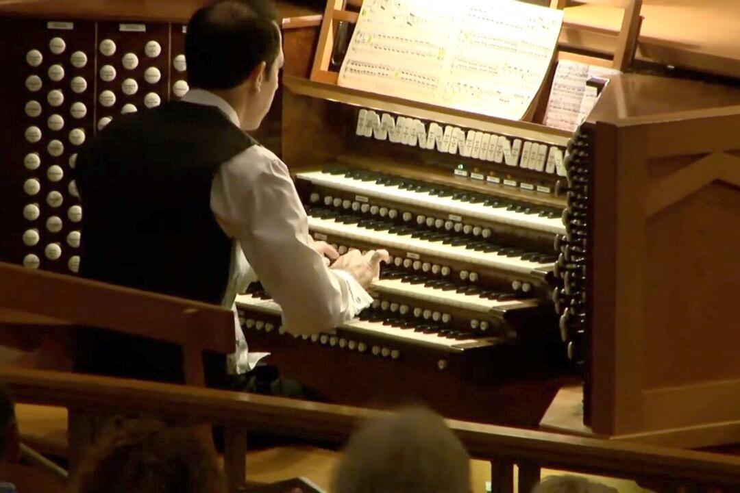 Bach: Toccata and Fugue in D Minor, Organ