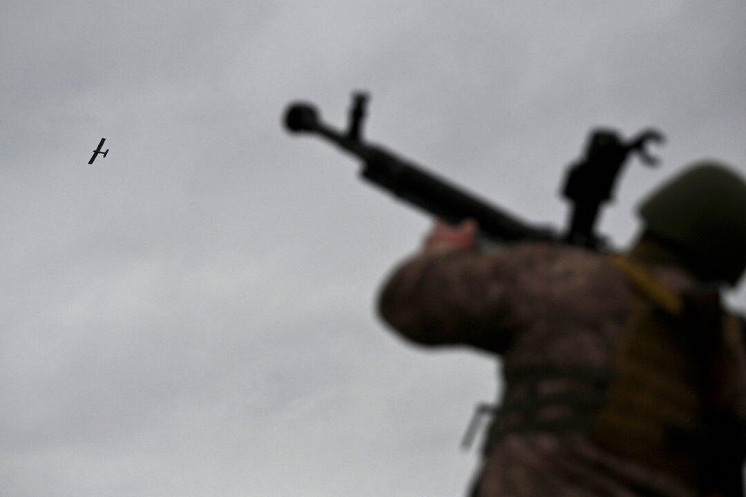 UK Hits Chinese Firms for ‘Propping up Russia’s War Machine’